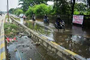 Perbaikan Jalan Inspeksi Kalimalang Dinilai Gagal