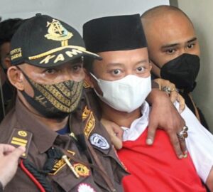 Banding Kejati Jabar: Tetap Tuntut Herry Wirawan Dihukum Mati