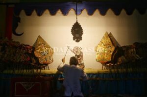 Menjaga Eksistensi Wayang Bekasi