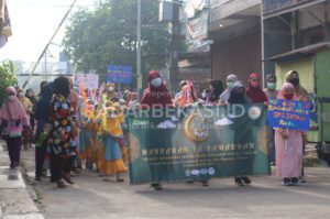 Puluhan Peserta Didik PAUD Ikut Pawai