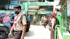 Penting! Setiap Sekolah Dilengkapi Apar