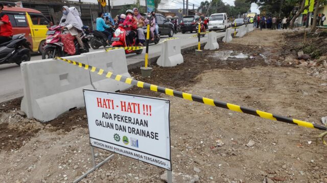 Awas, Macet Parah Jalan Cikarang Cibarusah hingga Desember