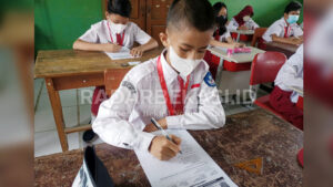 Ujian Sekolah Gunakan Kertas