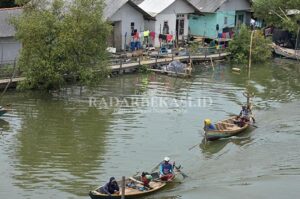 Nelayan di Muaragembong Kesulitan Beli BBM Bersubsidi