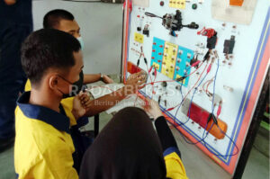 Siswa SMK PKL Juli, Sekolah Beri Pembekalan