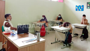 Terima Enam Siswa Baru