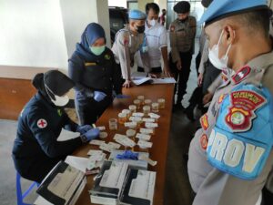 Puluhan Anggota Polres Metro Bekasi Dites Urine, Ini Hasilnya