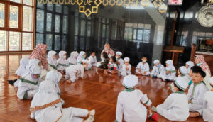 Guru dan Kepala Lembaga PAUD Merangkap Operator