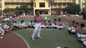 Program Literasi Siswa SMP Yadika 8 Jatimulya, Baca Buku 15 Menit Sebelum Belajar dan Readathon