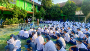 SMPN 1 Menuju Sekolah Adiwiyata Nasional