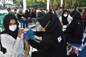 Vaksin Dosis Empat Tahap Pendataan