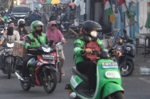 Pengemudi Ojol Keluhkan Potongan 20 Persen