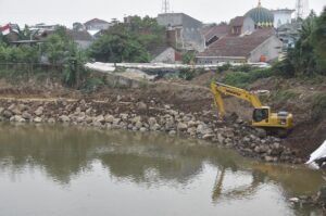 Daerah Aliran Sungai Tetap Waspada