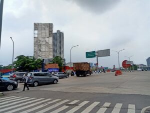 Plang Penunjuk Jalan di Hasibuan Ini Jadi Penyebab Kemacetan