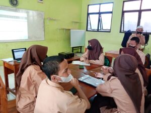 Pekerjaan Rumah Siswa Penugasan Proyek, Menjawab Soal Sudah Tak Efektif