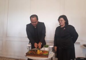 Sunerra Antero Hotel Jababeka Buka The Fla, Lounge untuk Berkumpul Bersama Keluarga