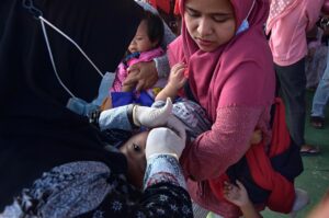 Plt Kadinkes: Jangan Khawatir Anak Demam Pasca Imunisasi