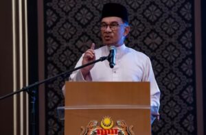 Orang-orang Berkasus di Mata Anwar Ibrahim