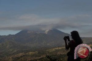 Gunung Ijen Naik Status Normal ke Waspada, Ada Potensi Bahaya