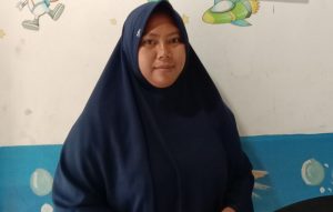 Masnah Menjadi Pelita bagi Anak Sekitar TPA Sampah Bantargebang