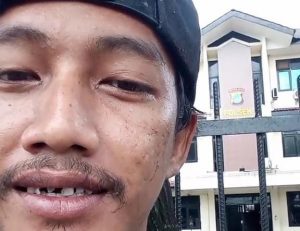 Diduga Lecehkan Institusi Polri, Pedagang Martabak Keliling Ini Diciduk Polres Metro Bekasi