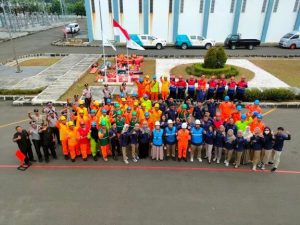PLN UPT Bekasi Gelar Upacara Bendera Sambut Bulan K3 Nasional 2023