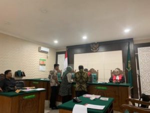 7 Bank Nasional Korban Kredit Macet Perusahaan Rambut Palsu