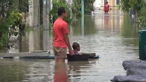 6 Kecamatan di Kabupaten Bekasi Terendam, Terparah 1 Meter di Villa Kencana Sukakarya