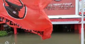 Viral, Kantor Parpol dan Aktivis di Bekasi Terendam Banjir