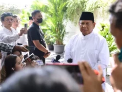 Prabowo Silaturahmi Lebaran ke Solo, Siap Jadi Cawapres Ganjar Pranowo?