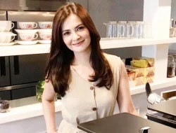 Rahasia Awet Muda Cut Tari di Usia 45 Tahun