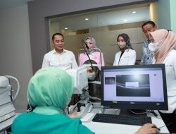 Peringati HUT ke-730 Surabaya, JEC-Java @ Surabaya Berikan Operasi Katarak Gratis kepada 100 Warga    