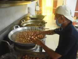 Kesibukan Dapur Katering Asrama Haji 