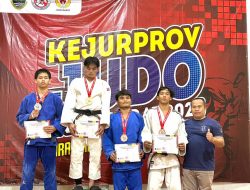 Judo Kota Bekasi Borong 9 Medali Kejurprov Jabar, 2 Emas Diraih Ahmad Adrianto dan Debby Ramadhani