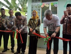 Pj TP-PKK Apresiasi Bank Sampah CSR PT Mulia Industrindo