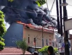 Rumah Katering di Bintara Jaya Bekasi Barat Dilalap Api, Kerugian Ditaksir Rp 500 Juta