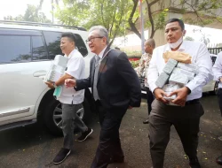 Pengacara Terdakwa Kasus Korupsi BTS Kembalikan Uang Rp 27 Miliar ke Kejagung, Berharap Keringanan Hukuman