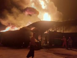 Pabrik Cat di Jatirahayu Terbakar, Segini Kerugiannya