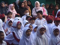 Biaya Seragam Jangan Beratkan Ortu