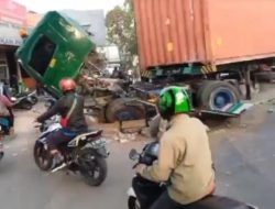 Sopir Out of Control, Kontainer Kecelakaan Tunggal Melintang di Jalan Jenderal Sudirman Depan Polsek Bekasi Kota, Ini Penyebabnya