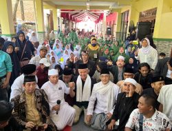 Senangnya Kyai dan Bu Nyai Bekasi, Ganjar Komitmen Lanjutkan Insentif Guru Ngaji