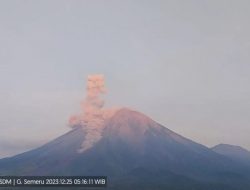 Gunung Semeru Erupsi Lagi, Letusan hingga 1 Kilometer
