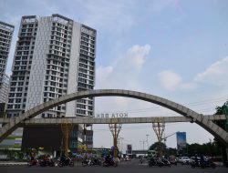 Gapura Selamat Datang di Jalan HM Joyo Martono Bakal Dibongkar