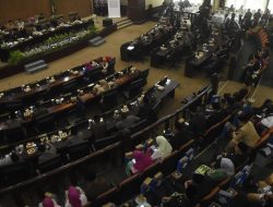 Hak Angket DPRD Layu Sebelum Berkembang