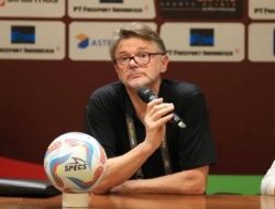 Pelatih Vietnam Resmi Dipecat, Philippe Troussier Respons Begini