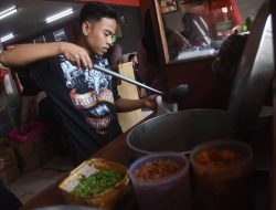 Harga Seporsi Bakso Tetap Normal meski Daging Sapi Mahal   
