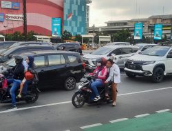 Arus Lalu Lintas di Jalan Ahmad Yani Kota Bekasi Ramai Lancar, Polisi: Warga Berlibur ke Mall dan Halalbihalal   