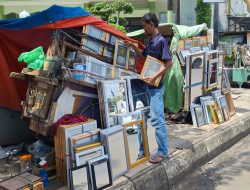 Laris Manis Meski Belum Dilantik