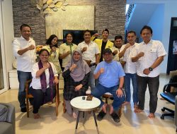 Silaturahim Kebangsaan Pemuda Katolik Bekasi dan Barnabas ke Kediaman Calon Wali Kota Bekasi Heri Koswara