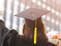 Lulusan SMA/SMK di Bekasi Bimbang Kuliah di Kampus Negeri